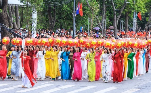 Phụ nữ Việt Nam: 95 năm ghi đậm dấu ấn kiên trung, nhân ái, đảm đang, bất khuất