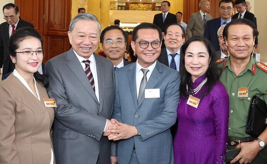 Văn hóa không chỉ mở đường cho phát triển, mà còn dẫn đường cho hạnh phúc