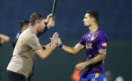 Hoàng Hên ghi bàn giúp danh thủ Liverpool thắng trận đầu tiên ở V-League; sao Việt kiều kiến tạo trong trận đấu của CLB Ninh Bình