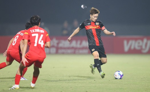 Tin nóng bóng đá Việt Nam hôm nay 26/10: Hoàng Đức dẫn đầu kiến tạo V.League; Cầu thủ nhập tịch hạnh phúc ghi bàn cho Hà Nội FC