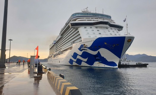 Khánh Hoà đón tàu biển quốc tế Discovery Princess với 1.200 du khách