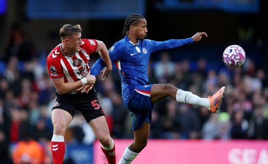 Chelsea bất ổn từ thủ đến công