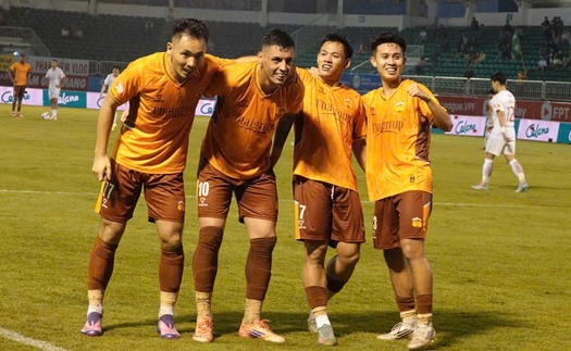 HLV Popov vô duyên trước HAGL 