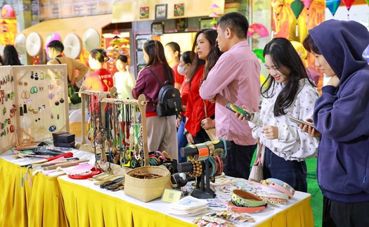 Không gian "Tinh hoa thu Hà Nội" điểm nhấn của Hội chợ mùa Thu 2025