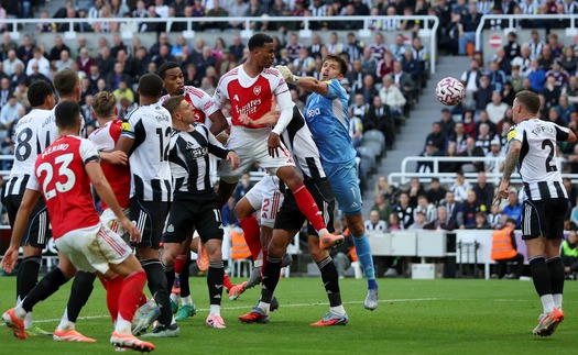 Sự thật đằng sau 'bài tủ' của Arsenal