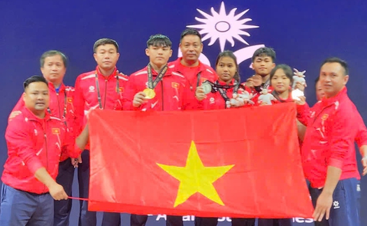 Đô cử nữ 16 tuổi người dân tộc Xơ Đăng giành 1 HCB, 1 HCĐ cử tạ châu Á