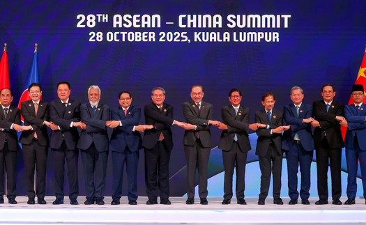 Ký Nghị định thư nâng cấp Hiệp định thương mại tự do ASEAN - Trung Quốc