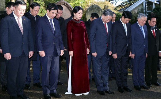 Tổng Bí thư Tô Lâm và Phu nhân viếng Karl Marx