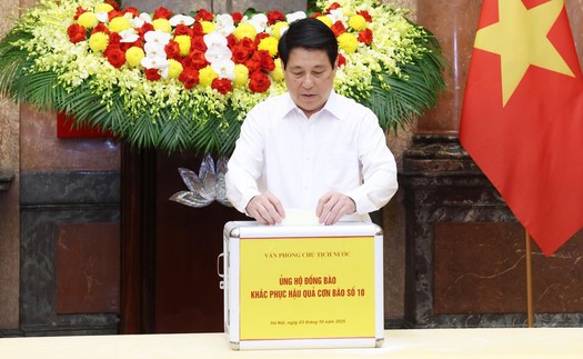 Chủ tịch nước và Văn phòng Chủ tịch nước ủng hộ đồng bào bị bão lũ