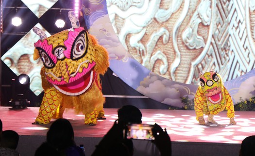 Chương trình Trung thu Hoàng cung Huế rực rỡ sắc màu và đậm chất cổ truyền