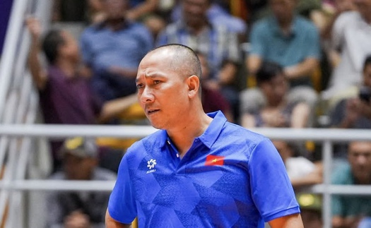 Ngôi sao ghi 35 điểm ở giải thế giới tiếp tục tỏa sáng, giúp đội bóng của HLV Tuấn Kiệt giành chiến thắng