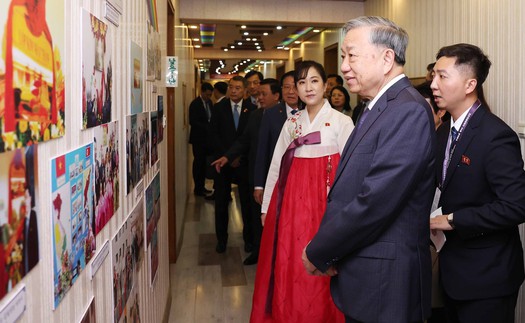 Tổng Bí thư Tô Lâm thăm Trường mẫu giáo Kiêng Sang và lớp học mang tên Bác Hồ