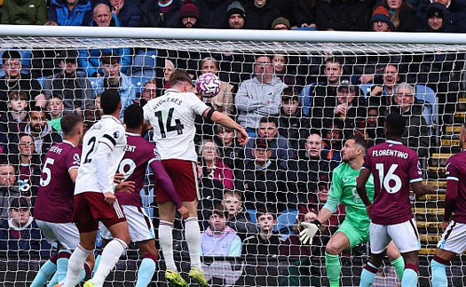 Gyokeres và Rice ghi bàn, Arsenal đi vào lịch sử Premier League nhờ phạt góc