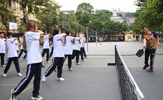Pickleball trở thành môn học ở trường đại học Kinh tế Quốc dân, sinh viên đăng ký kín chỗ chỉ sau vài giờ mở lớp