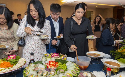 Khám phá món ngon 3 miền, giao lưu ẩm thực quốc tế tại Liên hoan Văn hoá Ẩm thực Quốc tế 2025