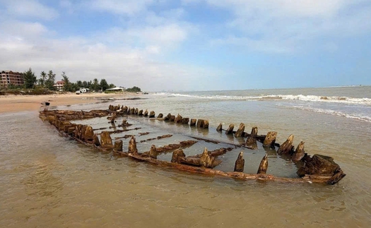 Góc nhìn 365: "Đánh thức" tàu cổ