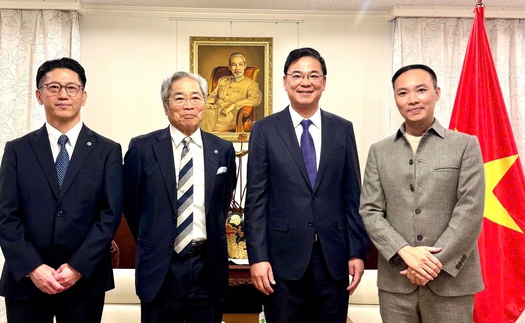Vạn Nguyễn: Người Việt đầu tiên được vinh danh "Đạo diễn vì sứ mệnh bảo tồn giá trị văn hóa UNESCO 2025"