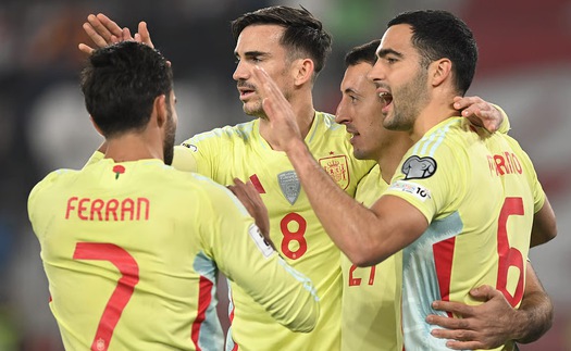 Thắng tưng bừng đội bóng sở hữu đề cử Quả bóng vàng, Tây Ban Nha 99% giành vé dự World Cup