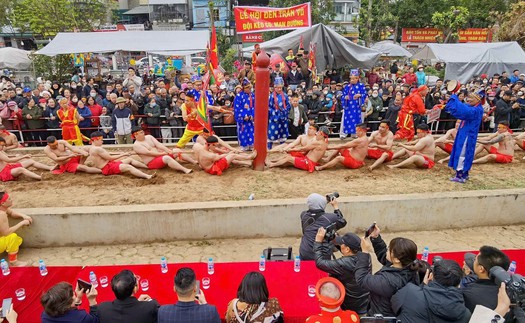 Một thập kỷ bảo vệ và phát huy di sản trò chơi Kéo co