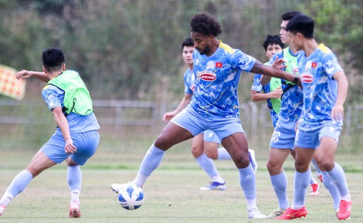 Tin nóng bóng đá Việt hôm nay 17/11: Đội tuyển Việt Nam hoàn thiện chiến thuật; SHB Đà Nẵng chiêu mộ Quế Ngọc Hải