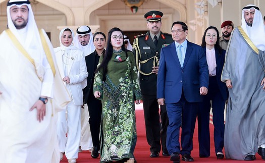 Thủ tướng Phạm Minh Chính và Phu nhân bắt đầu thăm chính thức Algeria