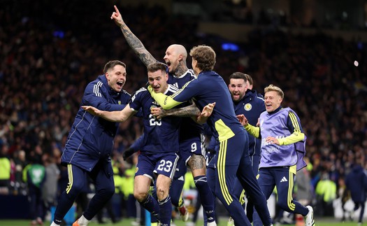 Đêm bóng đá xa hoa của Scotland
