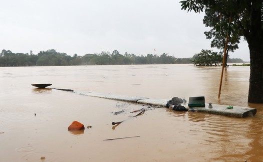 Học sinh thành phố Huế tiếp tục nghỉ học ngày 3/11 để tránh lũ