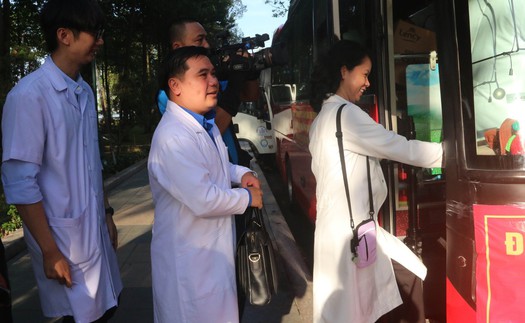 Gần 300 y bác sĩ, cán bộ Đồng Nai lên đường hỗ trợ đồng bào Đắk Lắk