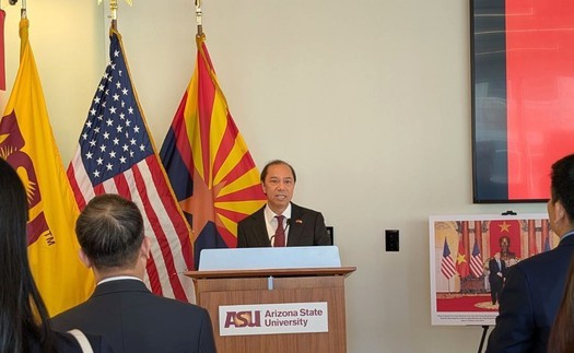 Triển lãm Ảnh và Thủ công Mỹ nghệ Việt Nam tại Mỹ