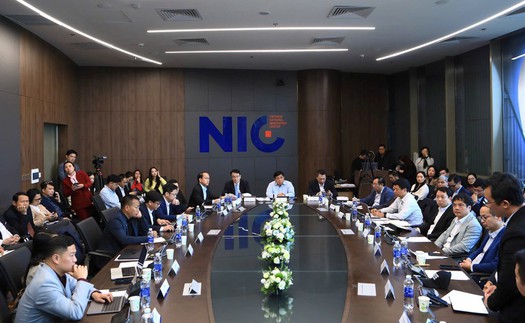 Phát triển các ngành công nghệ chiến lược tạo ra giá trị mới