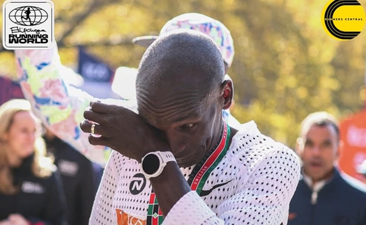 Eliud Kipchoge từ giã sự nghiệp marathon: Vạch đích cuối của nhà vô địch