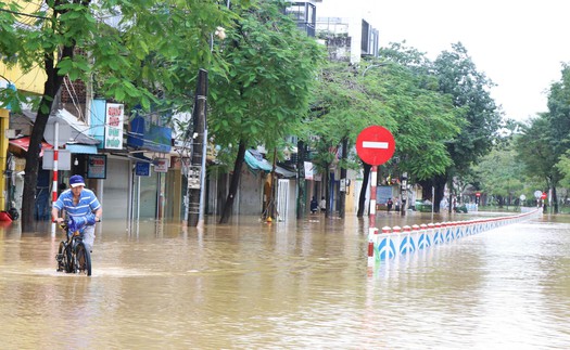 Khuyến cáo di chuyển trên các tuyến đường qua thành phố Huế