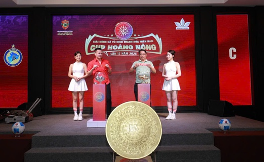 Giải bóng đá Thanh Hóa miền Nam hướng về đồng bào vùng lũ