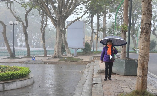 Thời tiết 1/12: Bão số 15 ít dịch chuyển và suy yếu dần, miền Bắc rét về đêm và sáng