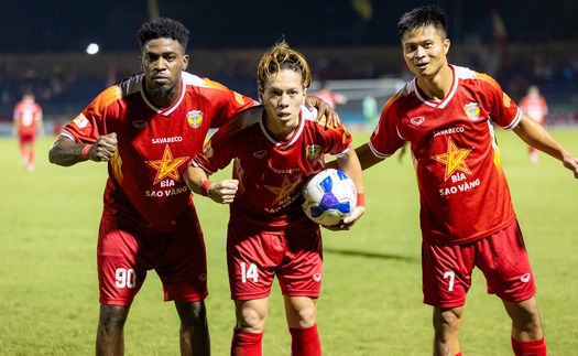 Ngoại binh tỏa sáng, Hà Tĩnh đánh bại HAGL ở vòng 10 V-League