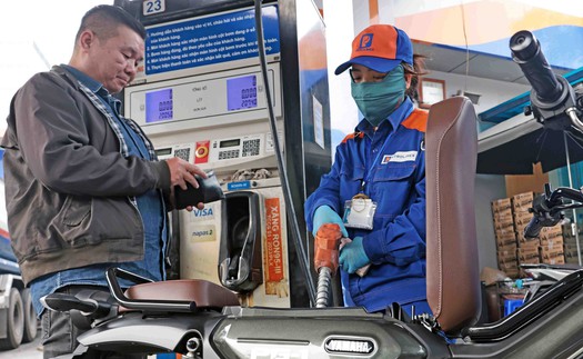 Giá các loại xăng giảm nhẹ trong kỳ điều hành chiều 6/11