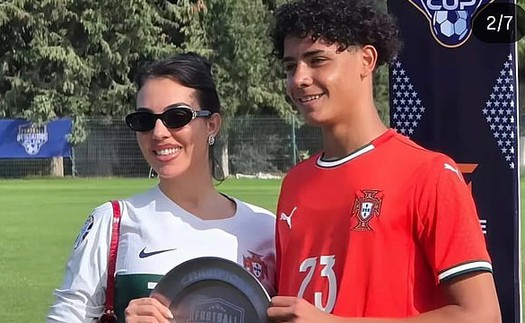Con trai Ronaldo giành danh hiệu quốc tế thứ hai trong sự nghiệp cùng đội trẻ Bồ Đào Nha