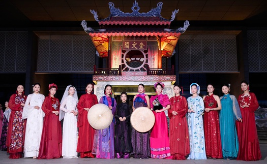 NTK Quyên Nguyễn ra mắt BST lụa tơ tằm tại Lễ hội Áo dài Du lịch Hà Nội 2025