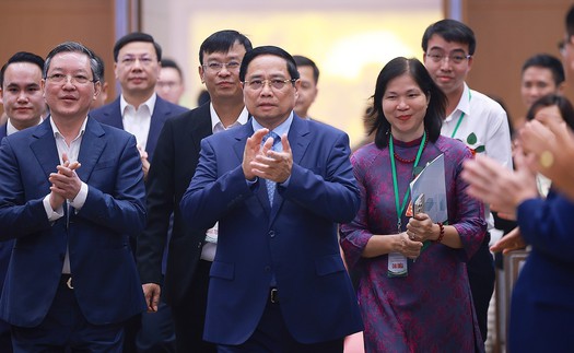 Thủ tướng đối thoại với nông dân về khoa học công nghệ, chuyển đổi số