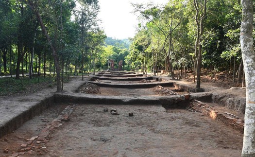 Phát hiện con đường cổ, niên đại hàng nghìn năm tại Di sản Mỹ Sơn