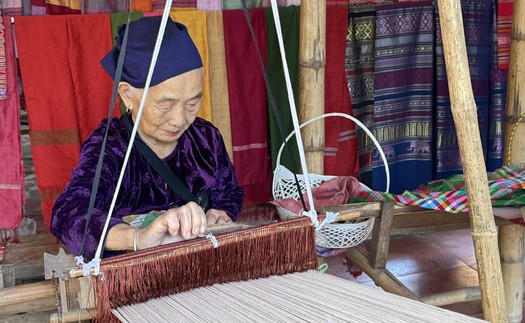 Giữ hồn thổ cẩm giữa đại ngàn Pù Luông