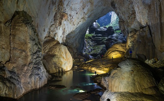 Tour khám phá du lịch mạo hiểm hang Sơn Đoòng hút khách