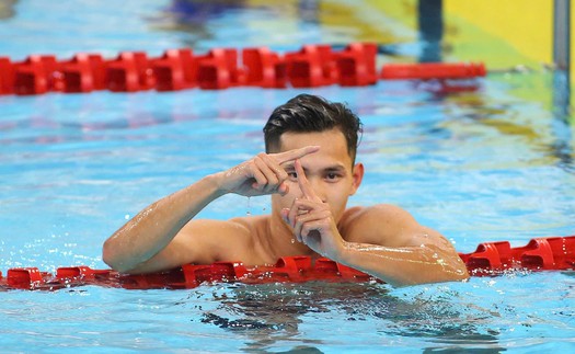 Khoảnh khắc 'ông hoàng bơi ếch' Thanh Bảo động viên bạn gái Mỹ Tiên tại SEA Games 2025 gây sốt