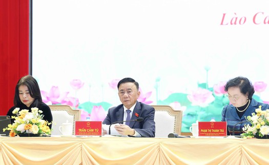 Thường trực Ban Bí thư Trần Cẩm Tú tiếp xúc cử tri tại tỉnh Lào Cai