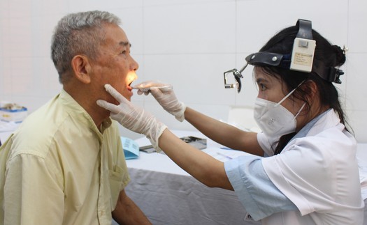 Khám sức khỏe định kỳ: Chăm sóc sức khỏe người dân từ sớm, từ xa