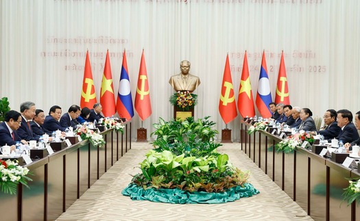 Cuộc gặp cấp cao giữa Đảng Cộng sản Việt Nam và Đảng Nhân dân Cách mạng Lào