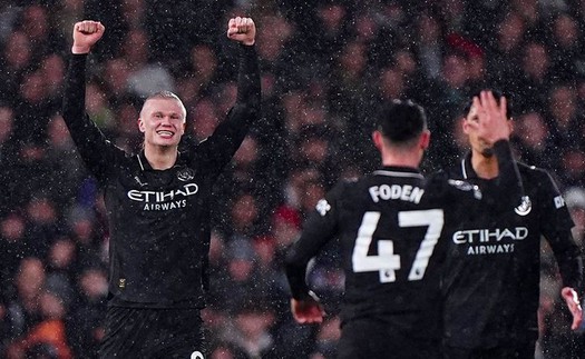 Haaland phá kỷ lục Premier League, Man City thắng kịch tính ở trận đấu có 9 bàn 