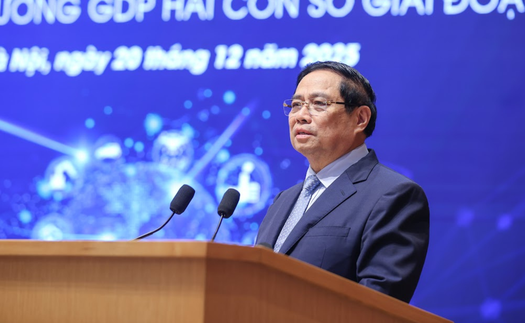 Thủ tướng Phạm Minh Chính: Kinh tế số là động lực, xã hội số là nền tảng, con người là trung tâm