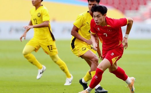 CHÍNH THỨC: Đình Bắc, Trung Kiên đua Quả bóng vàng Việt Nam 2025 cùng Quang Hải và Hoàng Đức, Tiến Linh