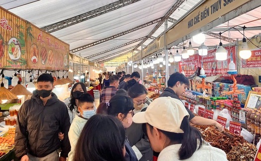 Lễ hội mua sắm năm 2025 - Điểm hẹn giao thoa kinh tế và văn hoá